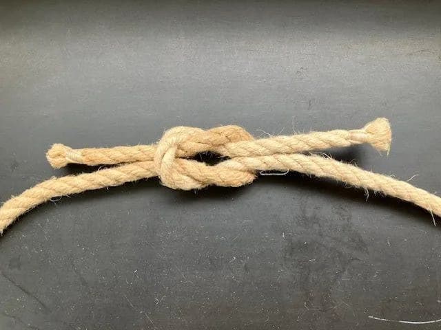 Practical Knot-Tying